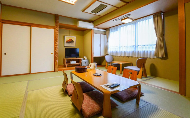 Hotel Hoshikawakan – Guest Rooms – Yamanouchi