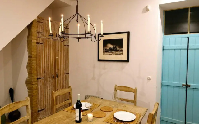 Quinta Amarela XL by Portucasa
