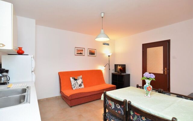 Apartment 1648