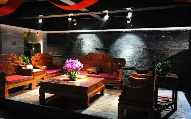 Jinlongtan Leisure Business Hotel