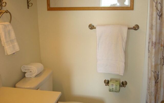 Coastal Nest 207BH