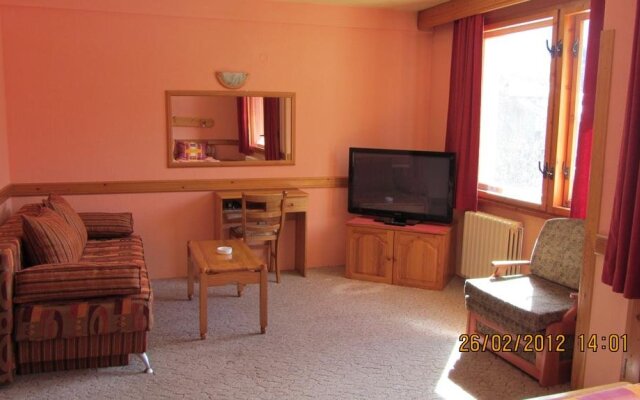 Family Hotel Savov