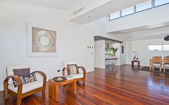 Penthouse On Pearl
