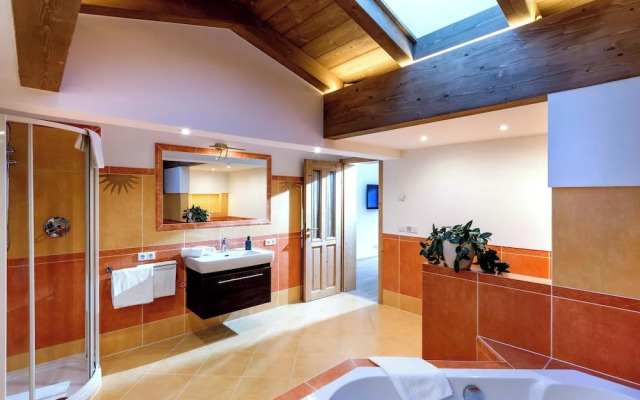 Luxury Chalet 330 m² Sauna, Jacuzzi & Mountain View