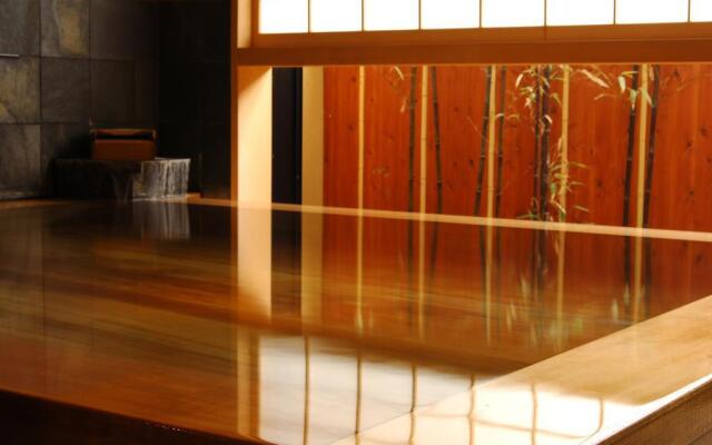 Kamimokuonsen Tatsumikan