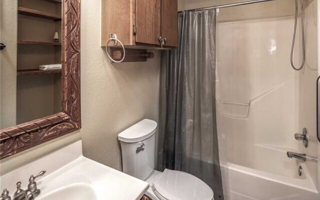 Midtown Riverfront 1, 2 Bedrooms, Hot Tub, Sleeps 6