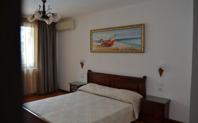 Hotel More