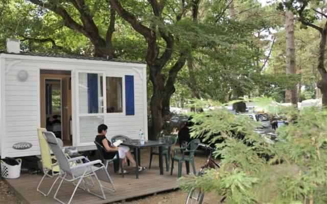 Camping Le Chateau du Petit Bois