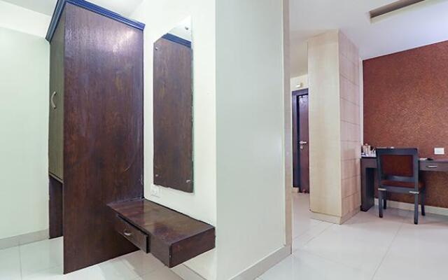 Fabhotel Nera Regency