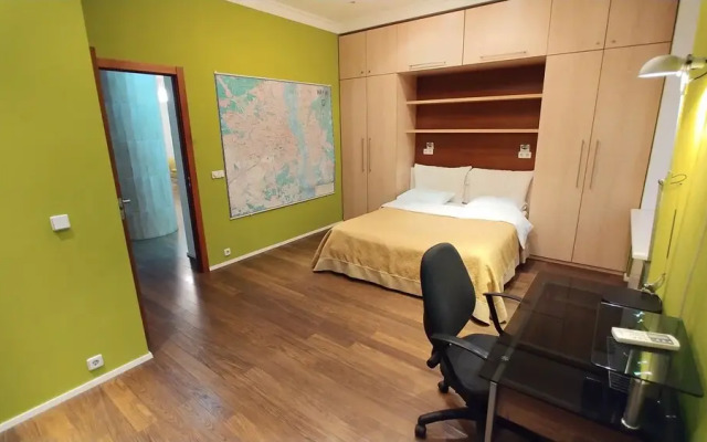 One bedroom. Luxery. 21 Khreshchatyk str. Centre