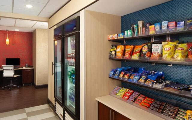 Hampton Inn Charleston-Southridge