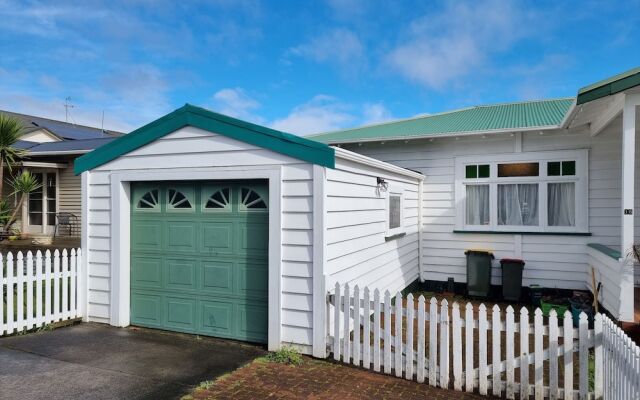 4 Bedroom Character House Papakura