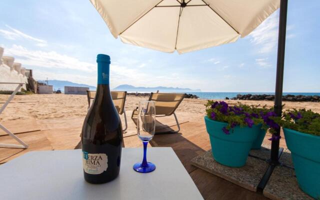 Apartment With one Bedroom in Piano di Trappeto, With Wonderful sea View, Furnished Terrace and Wifi