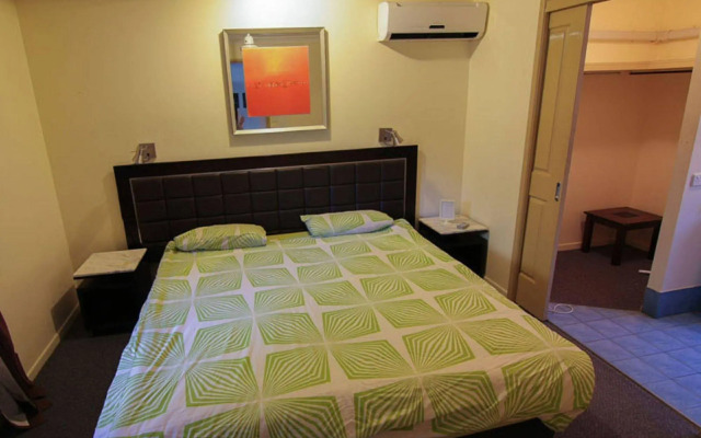 Sleeping Inn Backpackers Gold Coast