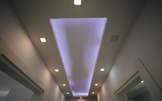 Miku Apartment-Extraordinary 1BD At Blloku Area