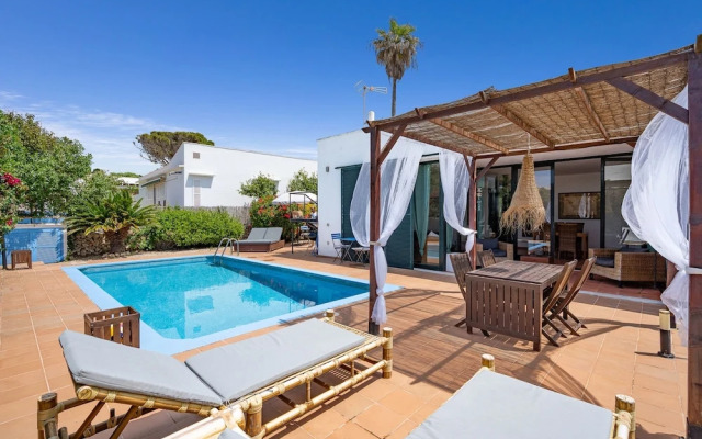 Anana Binisafua Villa With a Pool by the sea