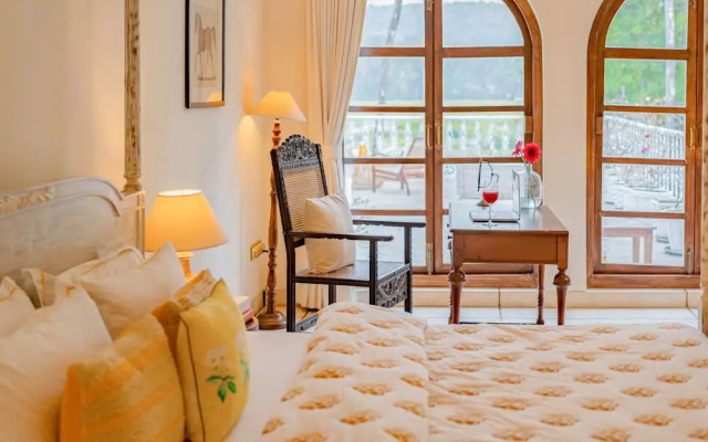 Loto Bianco by Hireavilla -4br w Pvt Pool Siolim