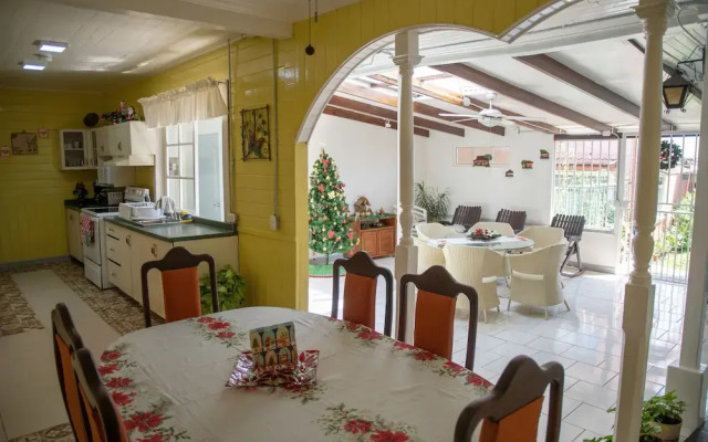 Alice y Juancito Boutique Hotel