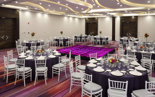 HS HOTSSON Hotel Querétaro