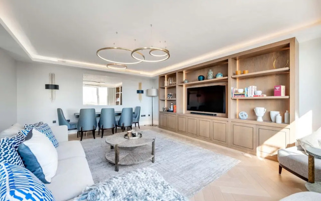 Regents Park Penthouse