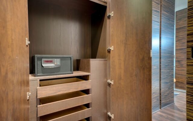 StripViewSuites at Palms Place Penthouses