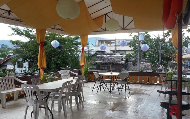 La Casa Roa Hostel