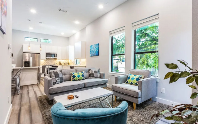Montrose Guesthouse Suites