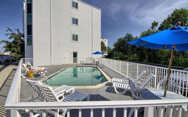 Motel 6 Portsmouth, NH