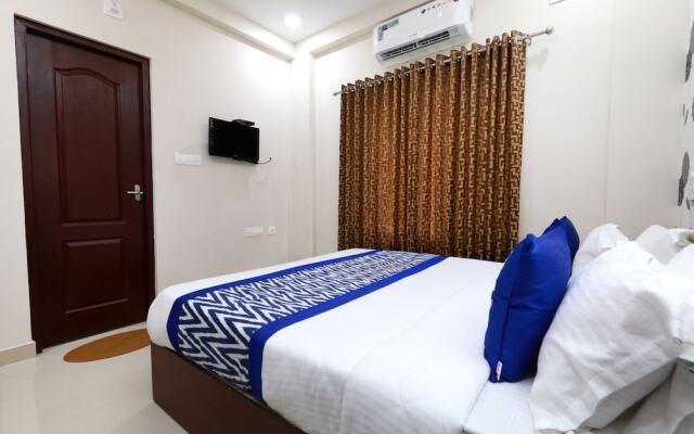 OYO 6728 Almas Residency