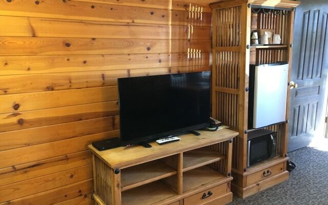 Chama River Bend Lodge