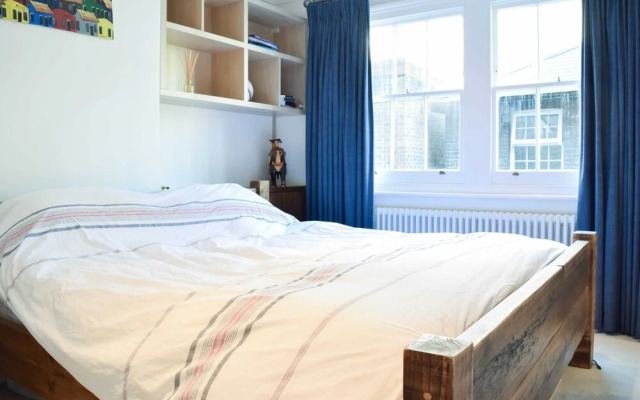 Large 2 Bedroom Apartment in Central London