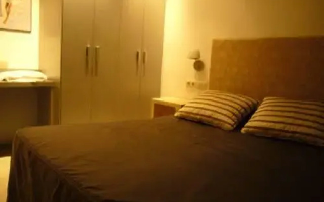Apartaments Sant Jordi Sagues