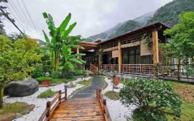 Floral Hotel Tiao Yu Tan Linan