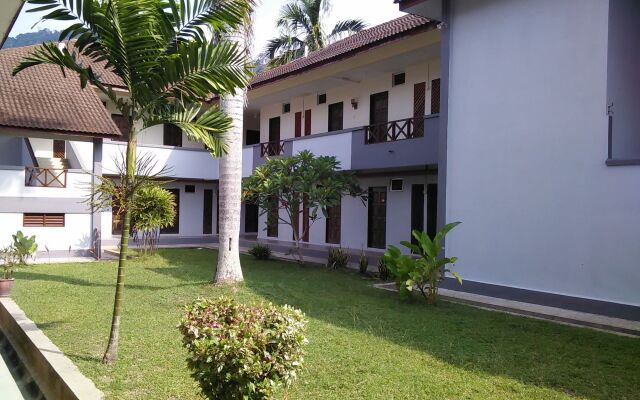 OYO 44020 Kejora Garden Resort