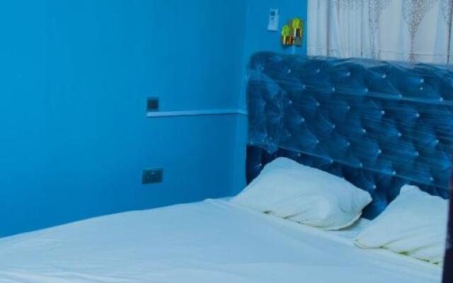 3 Bedrooms house for Short let Holiday Apartments