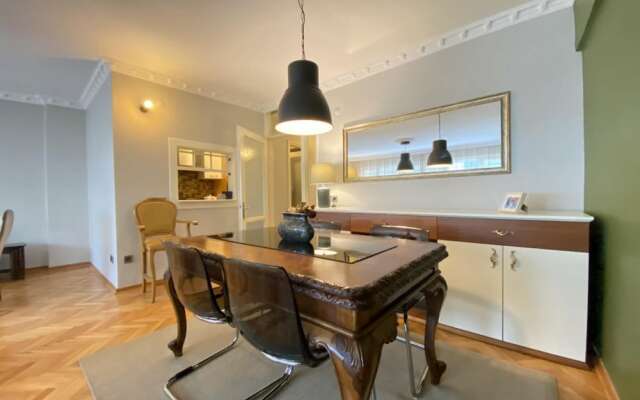 Missafir Gorgeous Flat in the Heart of Beyoglu