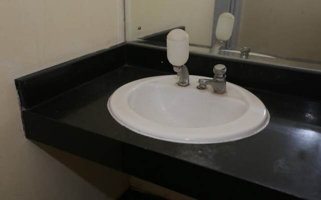 SPOT ON 93827 Rumah Kost Harapan Indah