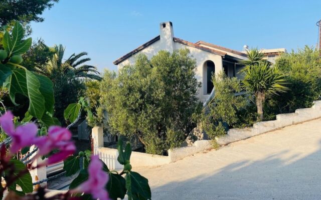 Sylvia s House at Vagia