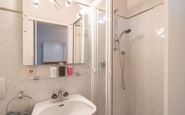 Cozy Apartment in Hopfgarten im Brixental With Parking