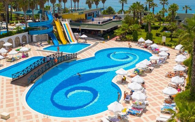 Holiday Garden Resort
