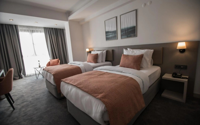 Dovv Hotel