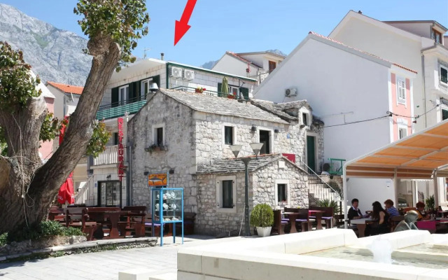 Apartments by the sea Baska Voda, Makarska - 12421