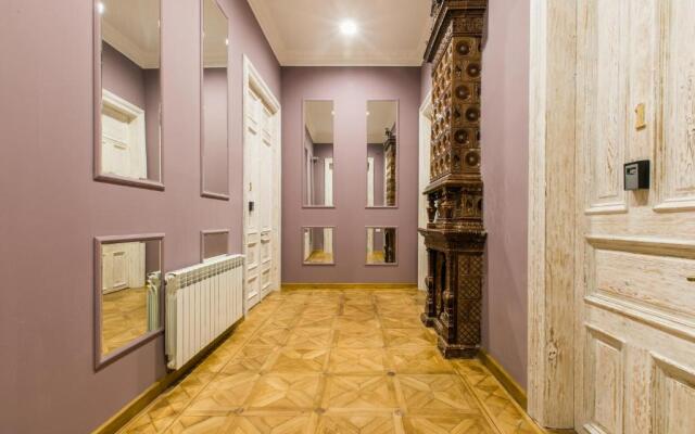 Kuxos Machabeli 2 Studio