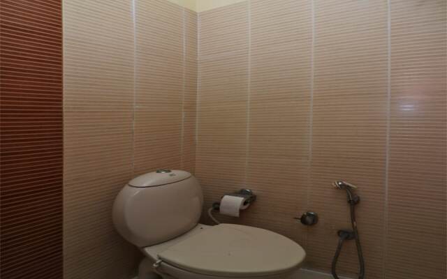 OYO 3735 Hotel Chilana Tower