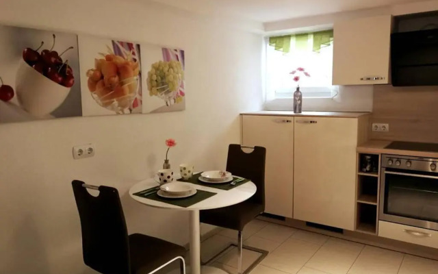 Ferienwohnung mit Sauna und schönem Garten