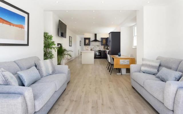 The Town House Guest House
