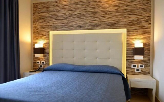 Prince Franklyn Hotel