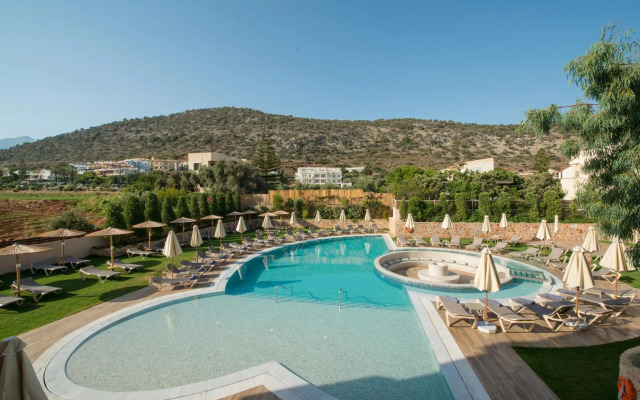 Cactus Royal Resort & Spa