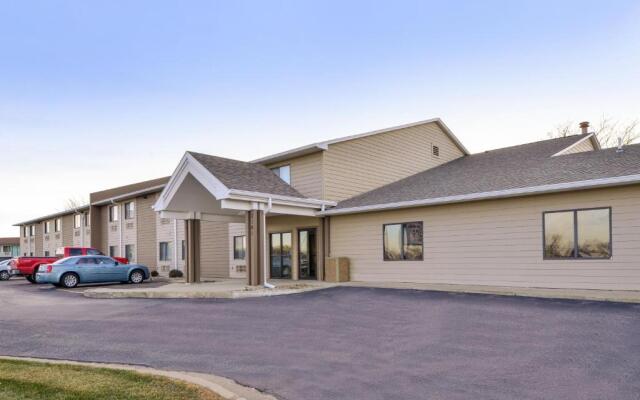 Baymont by Wyndham Sioux Falls West (67058) Sioux/ Near Airport
