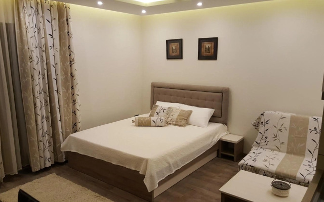 Apartman Mia Milmari F3